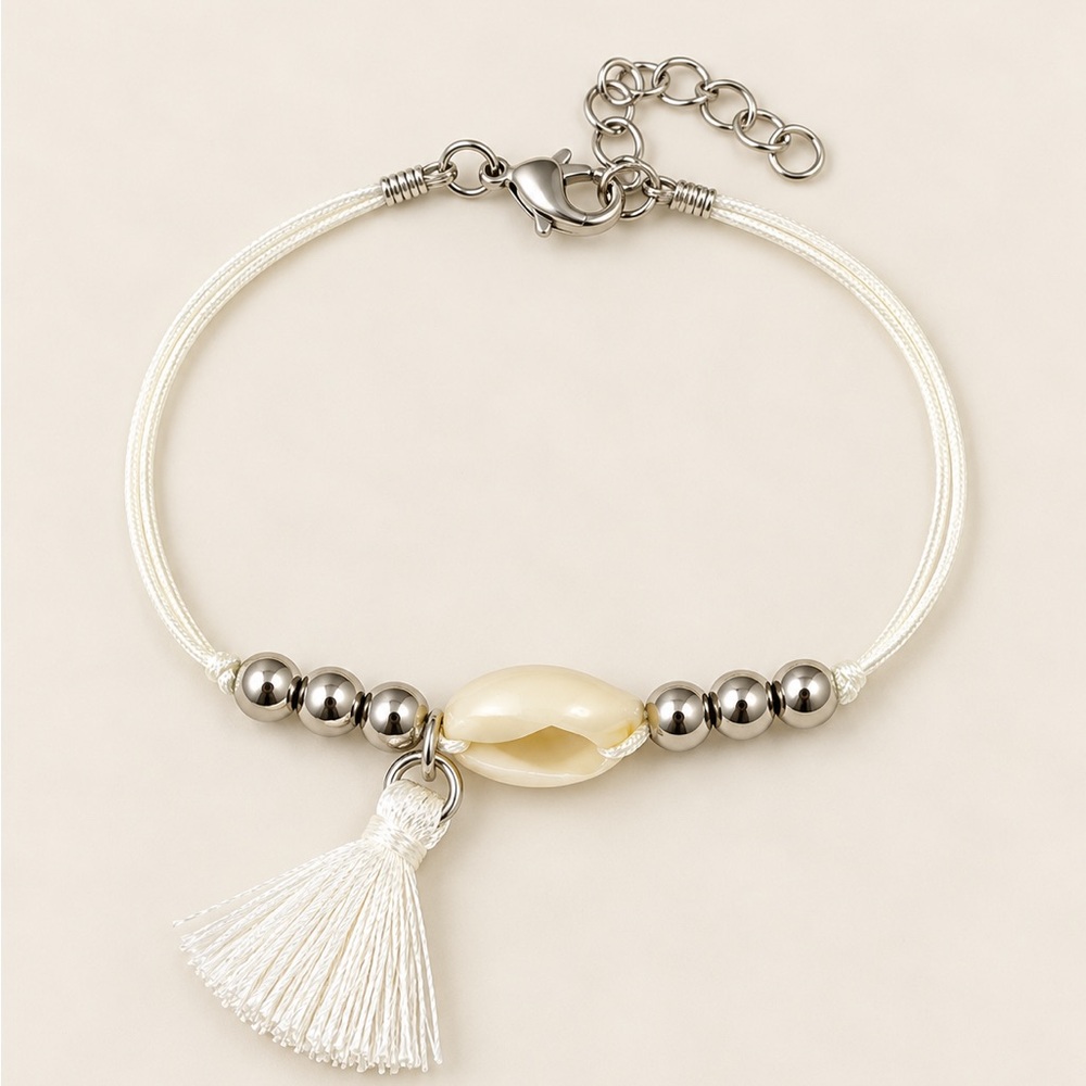 Elegant White and Silver Shell Bracelet
